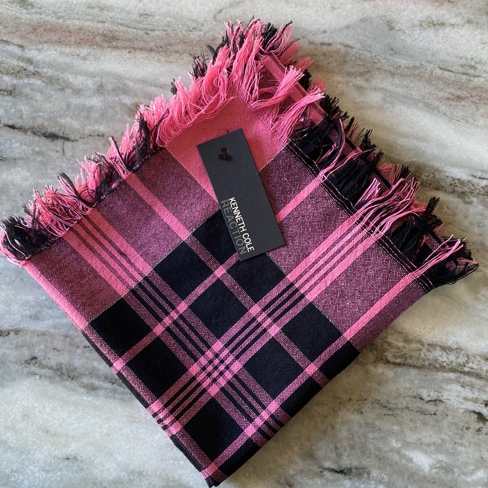Kenneth Cole Reaction Fringed Pink/Black Plaid Scarf NWT
